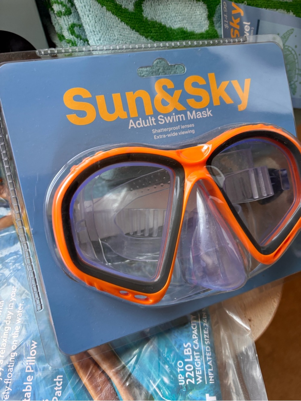 Summer Fun Bundle  Adult Swim Mask, Float Matt, LED Pool Ball - Picture 4 of 7